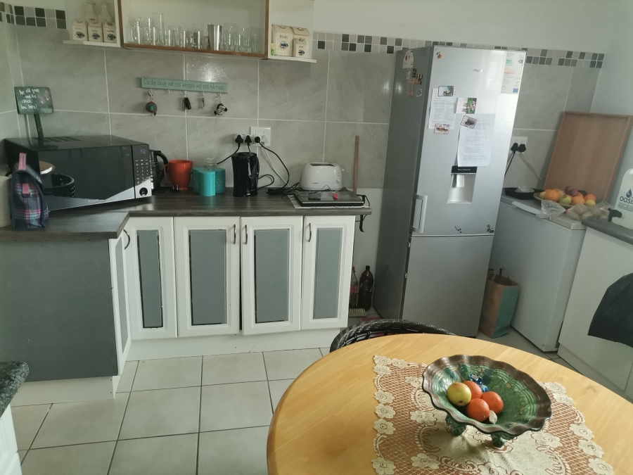 3 Bedroom Property for Sale in Kwanonqaba Western Cape